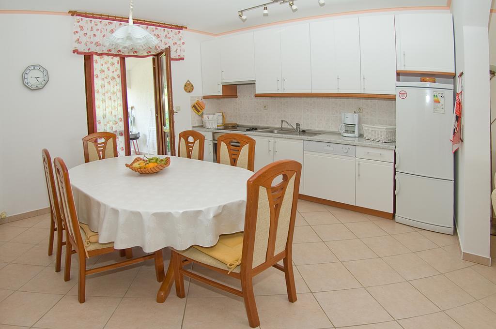 Holiday Home Magnolia Tar-Vabriga 객실 사진