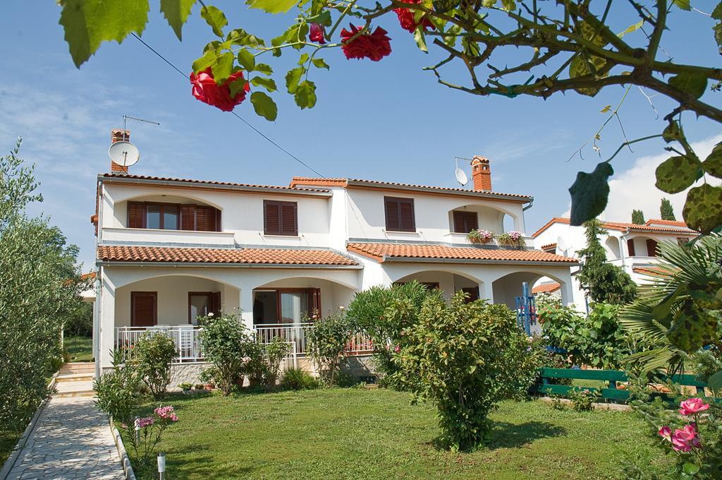 Holiday Home Magnolia Tar-Vabriga 외부 사진