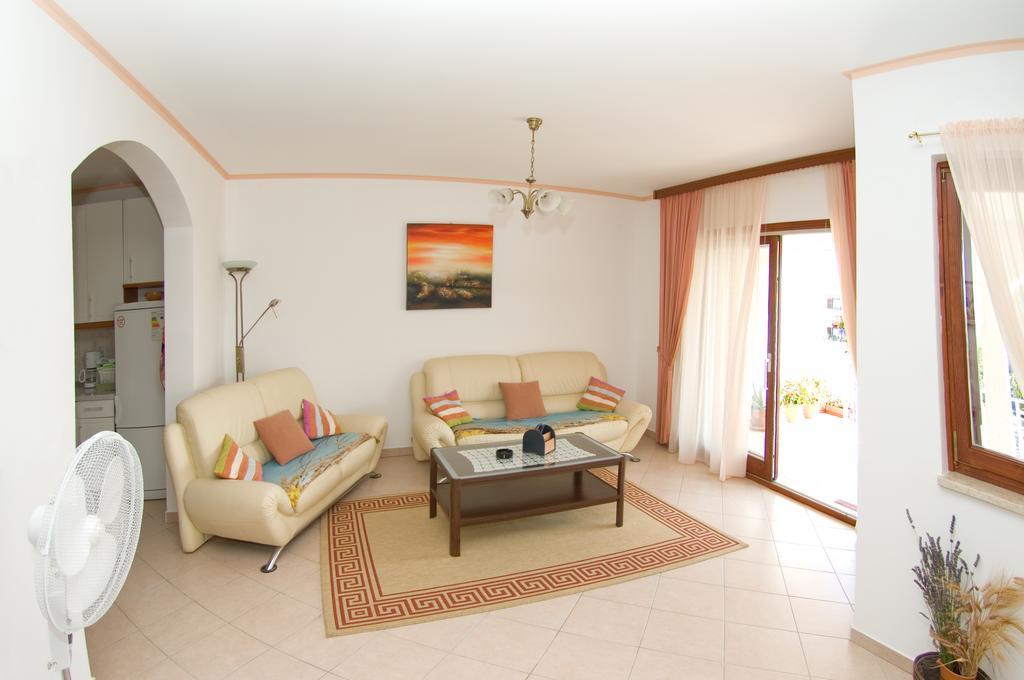 Holiday Home Magnolia Tar-Vabriga 객실 사진