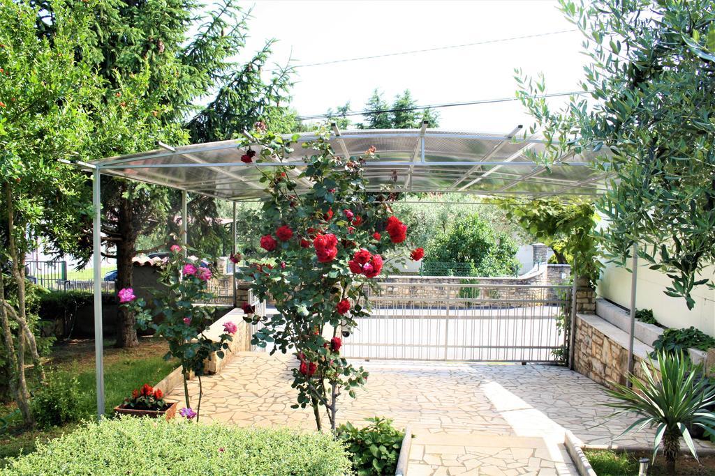 Holiday Home Magnolia Tar-Vabriga 외부 사진