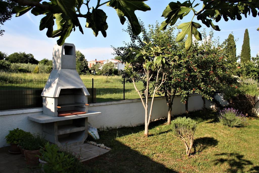 Holiday Home Magnolia Tar-Vabriga 외부 사진