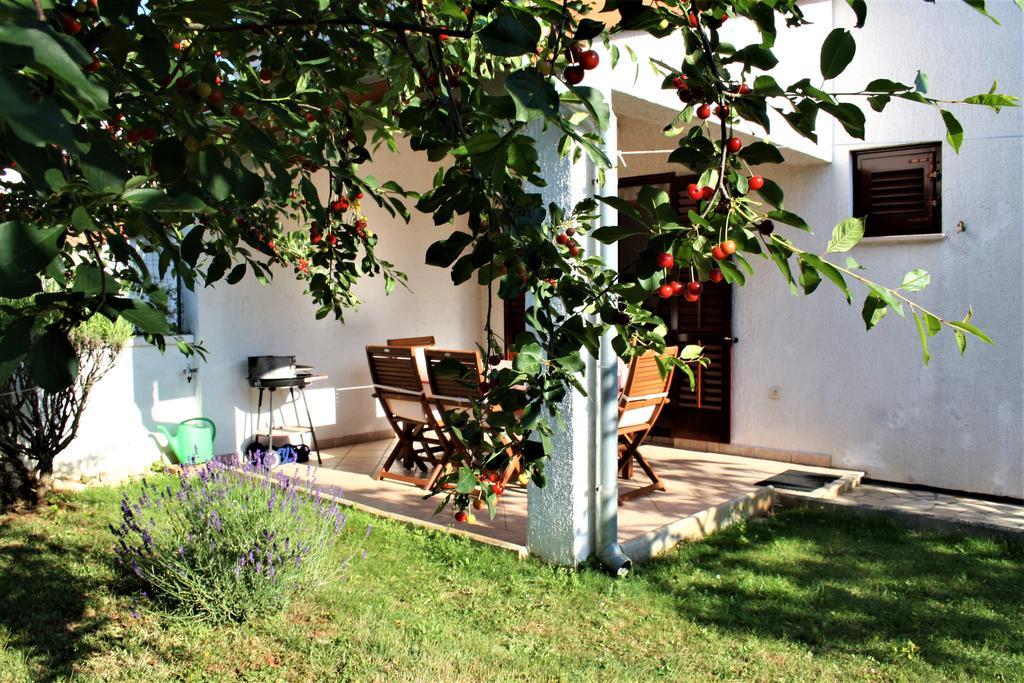 Holiday Home Magnolia Tar-Vabriga 외부 사진